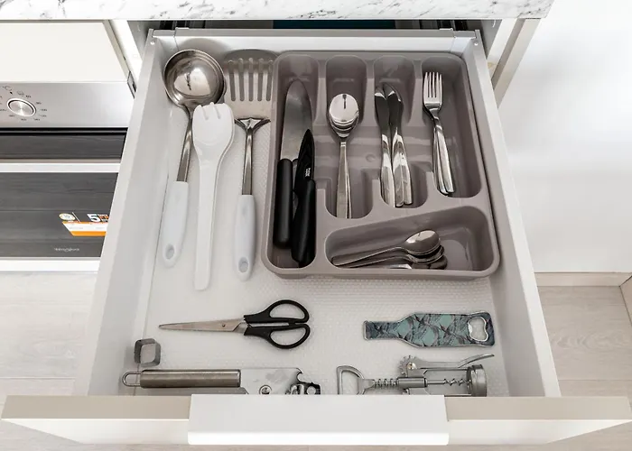 アパート Witolda Riverside - Balcony, View - By Rentujemy ヴロツワフ